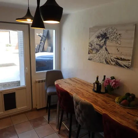 Casa Del Castell Rum i privatbostad *